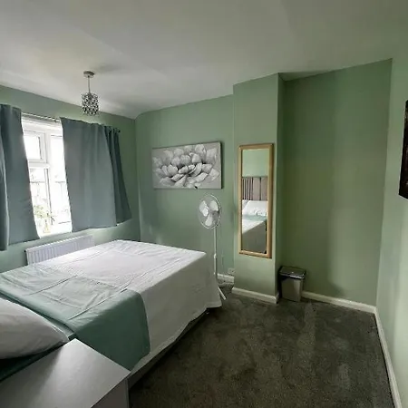 Morden Double Room